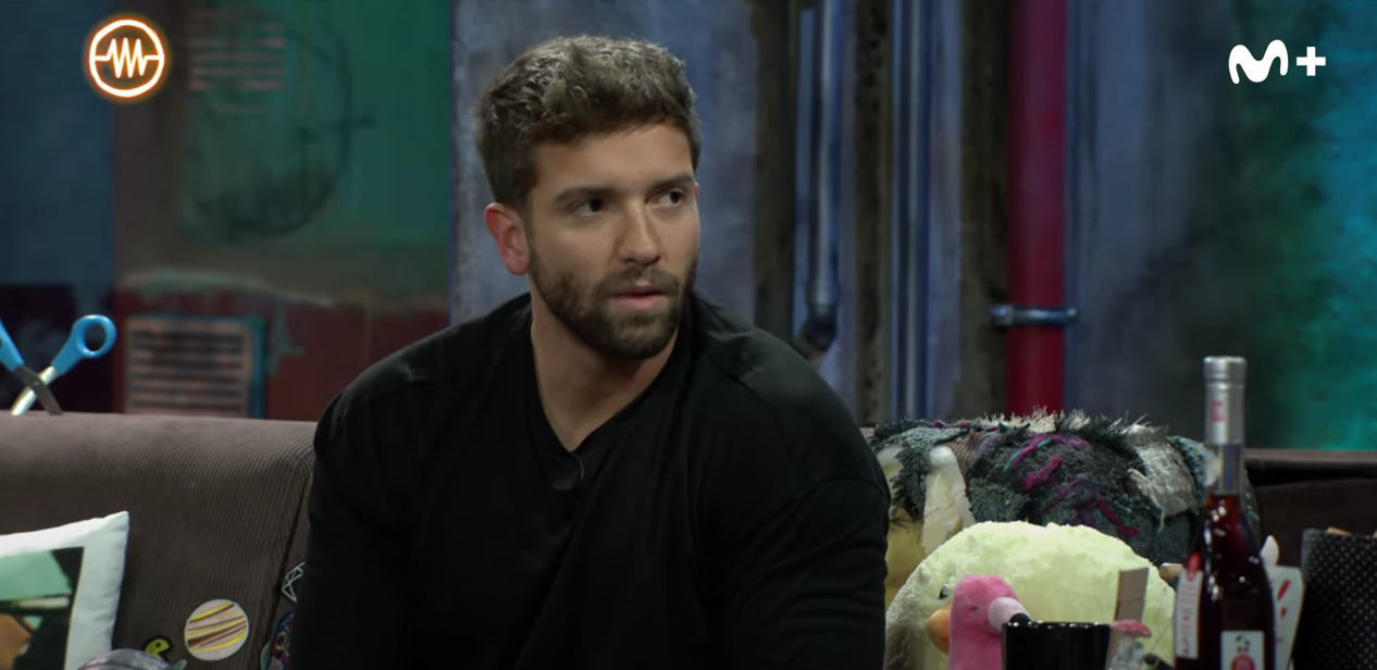 La abogada Elena Ponomareva tras ser rociada por la sustancia verde.