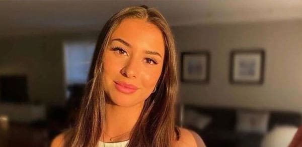 Woman reading the first text from a guy